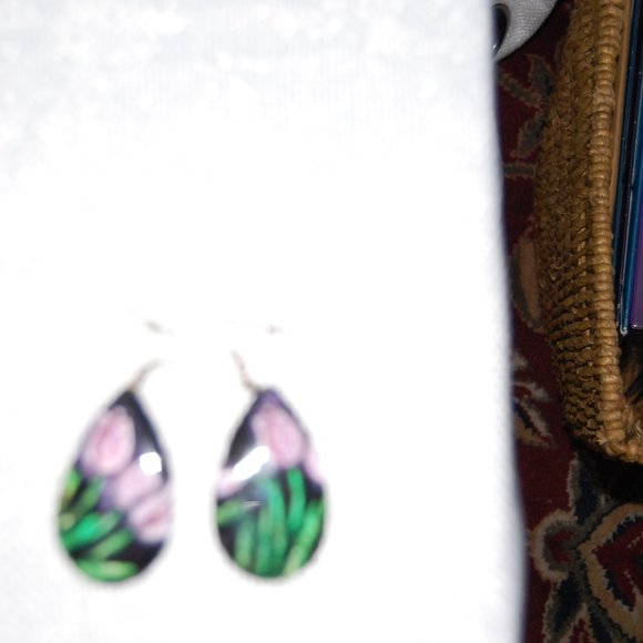 Black Teardrop Wire Earrings with Pink Tulips - Picture 3 of 4